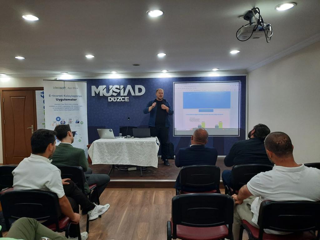 Düzcede E-Ticaret Sektör Liderleri Bir Araya Geldi