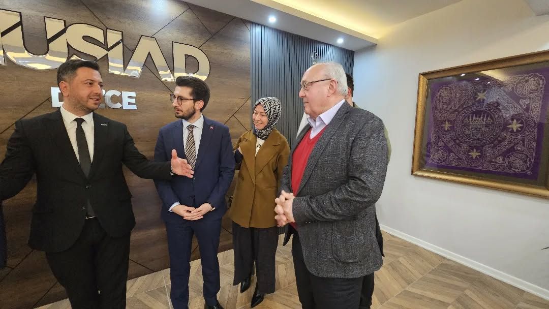 Ak Parti Belediye Meclis Üyeleri Derneğimizi ziyarette bulundular