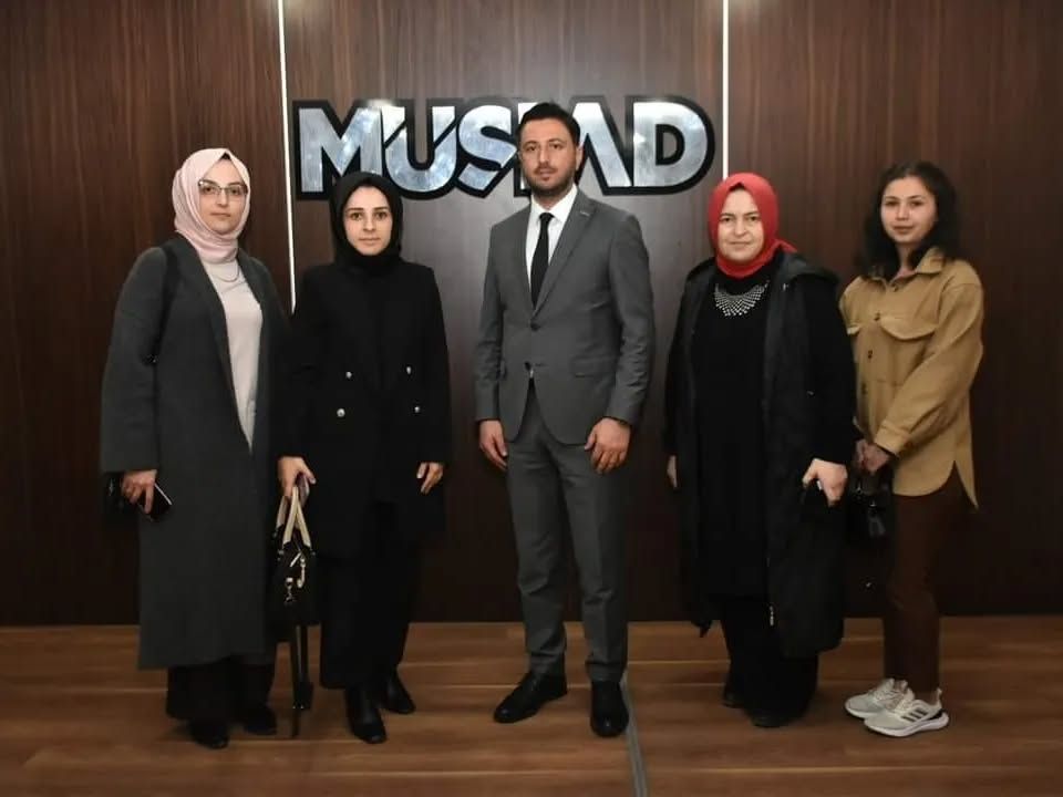 Sayın Ayşe KEŞİR Derneğimizi Ziyaret Etti 