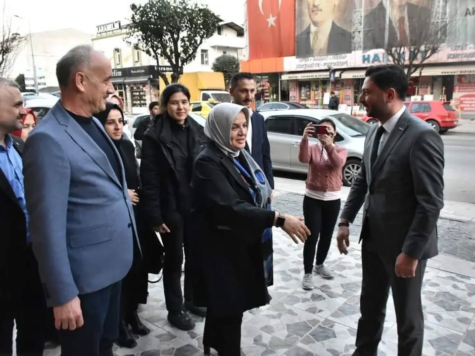 Sayın Ayşe KEŞİR Derneğimizi Ziyaret Etti 