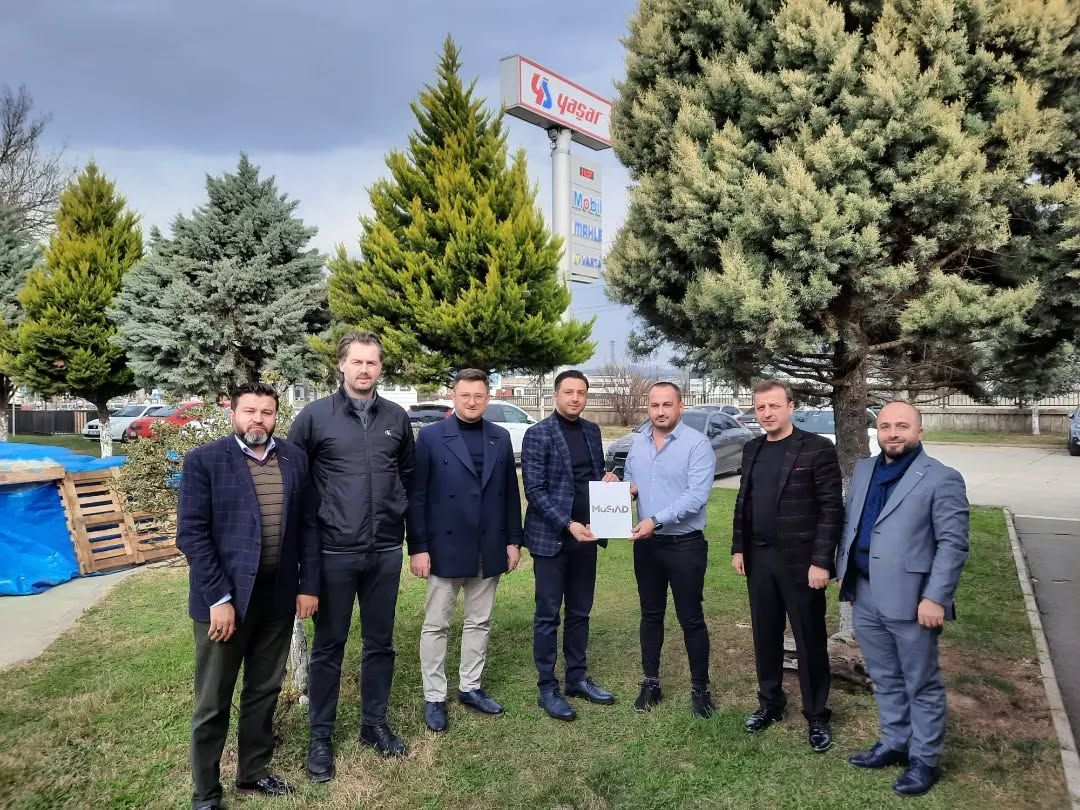 Yeni üyemiz Yaşar Mobil firma sahibi  Sayın Sedat BEYAZ'ı ziyaret ettik