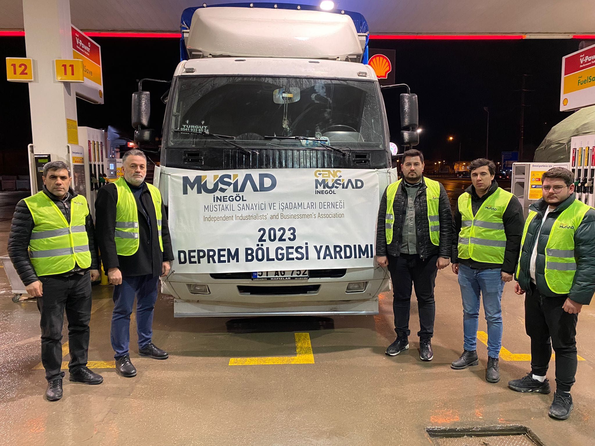 Yardım Tırlarımız Afet Bölgesine Doğru Hareket Halinde