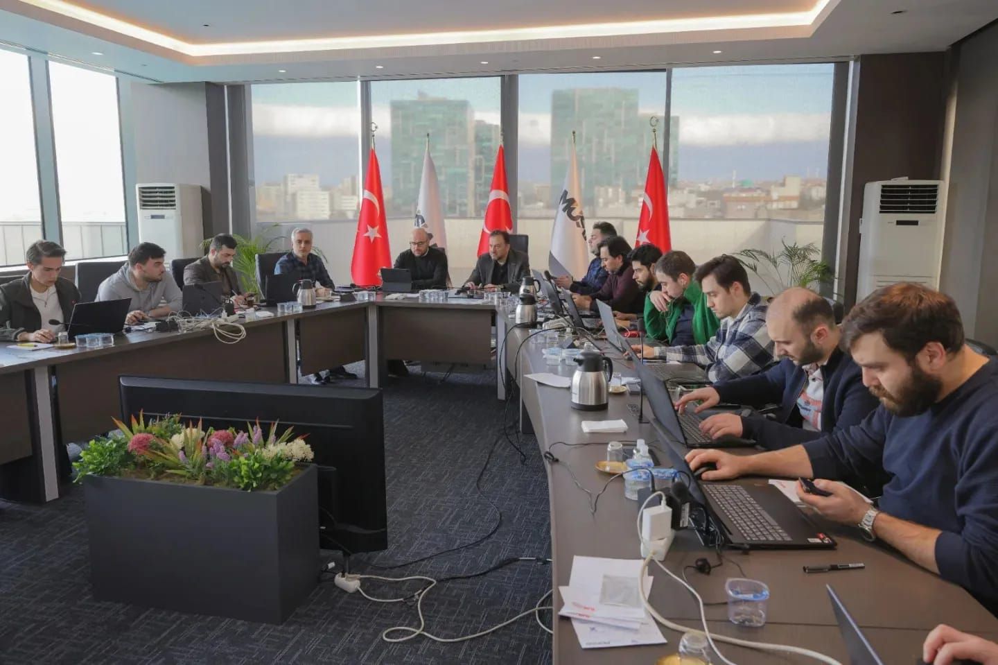 Genel Merkezimizin Kriz Masası çalışmalarına aralıksız devam ediyor