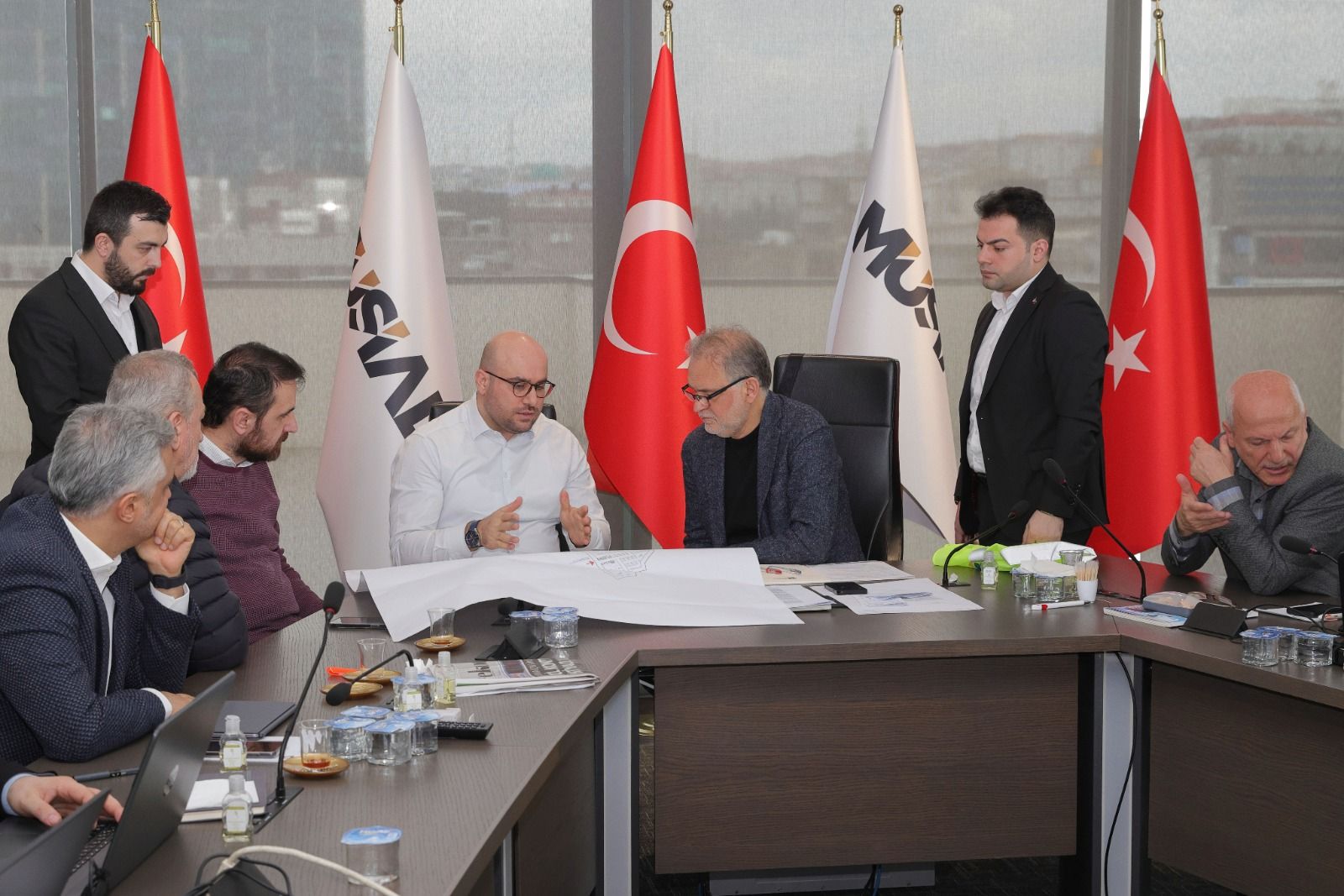 Genel Merkezimizin Kriz Masası, Afet Bölgelerine Acil Yardımları Ulaştırıyor