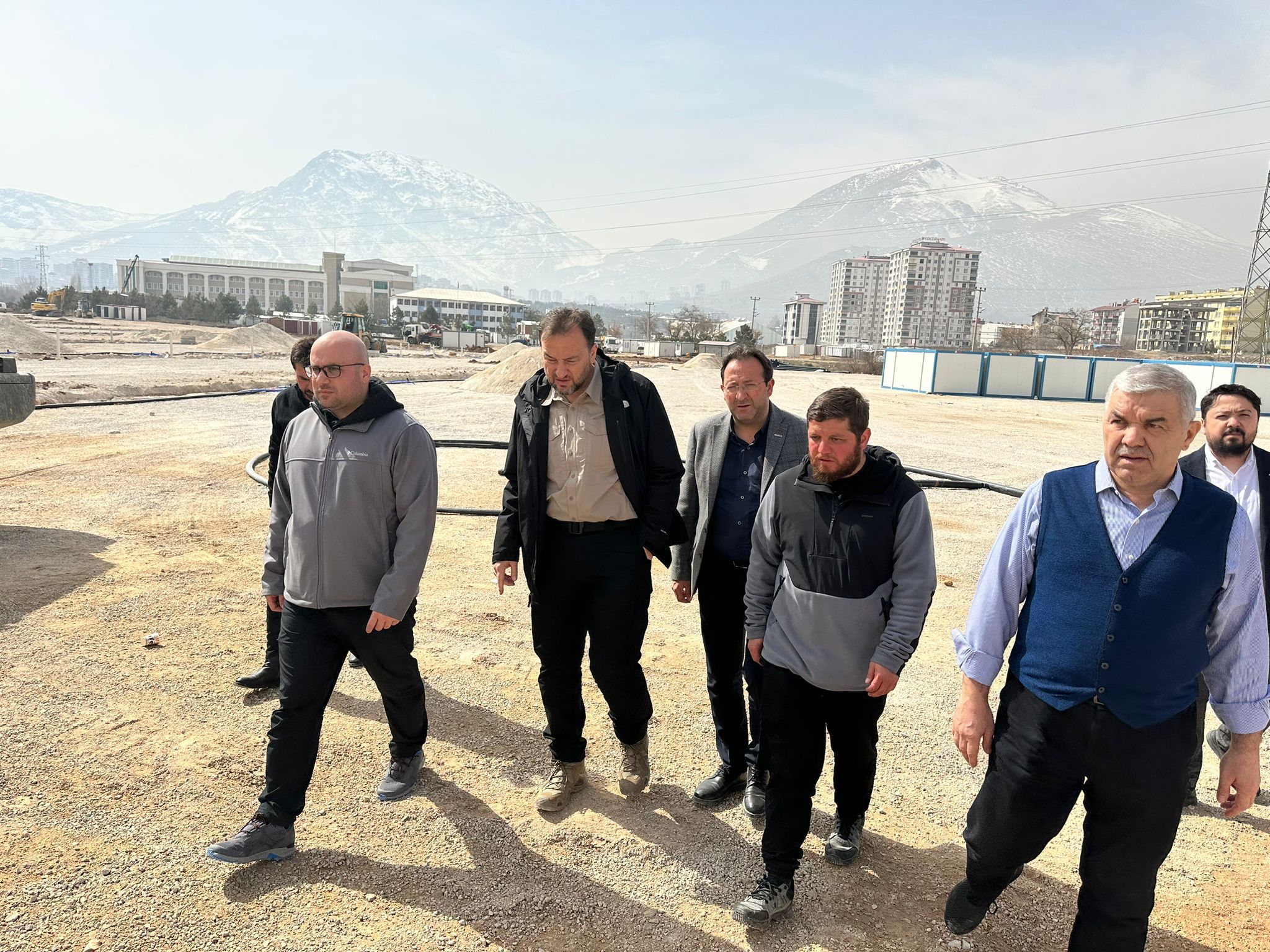 Cumhurbaşkanı Erdoğan Konteyner Kenti Ziyaret Etti
