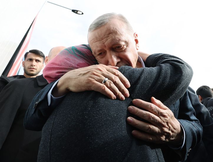 Cumhurbaşkanı Erdoğan Konteyner Kenti Ziyaret Etti