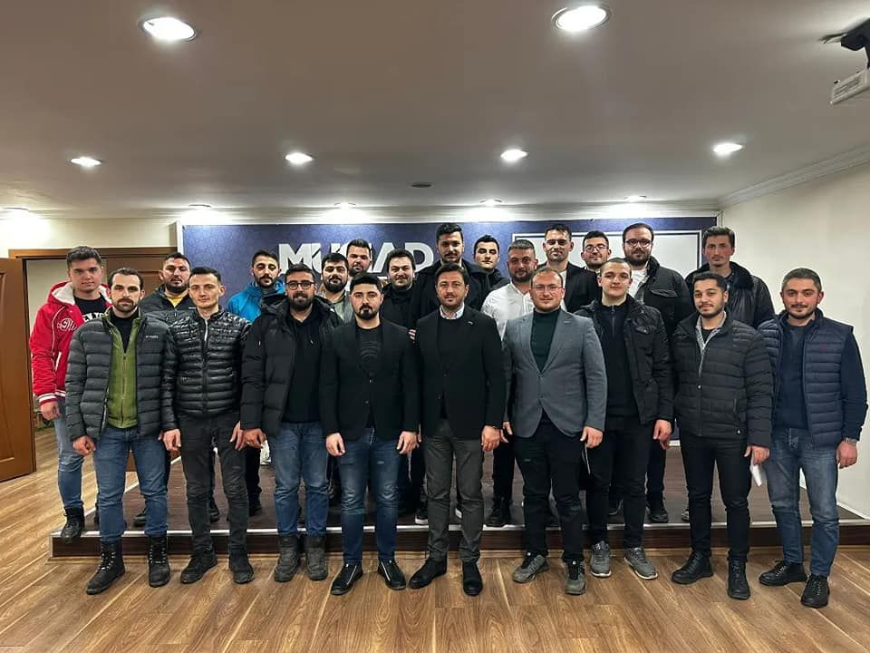 Genç MÜSİAD Düzce'de Başkanımız Özgür Sağlam ile keyifli bir tecrübe paylaşımı gerçekleştirdik.