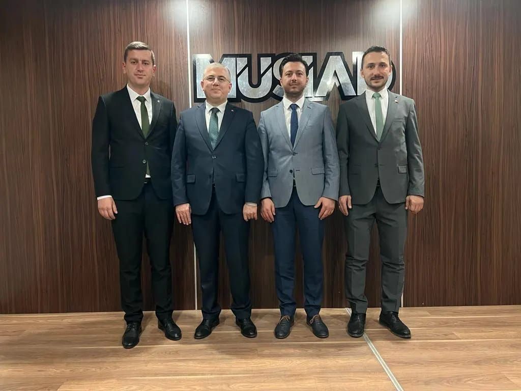  Ak Parti İl Başkanı Sayın Hasan ŞENGÜLOĞLU  ve Heyeti derneğimize ziyarette bulundular