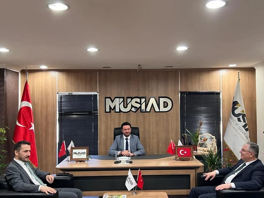  Ak Parti İl Başkanı Sayın Hasan ŞENGÜLOĞLU  ve Heyeti derneğimize ziyarette bulundular