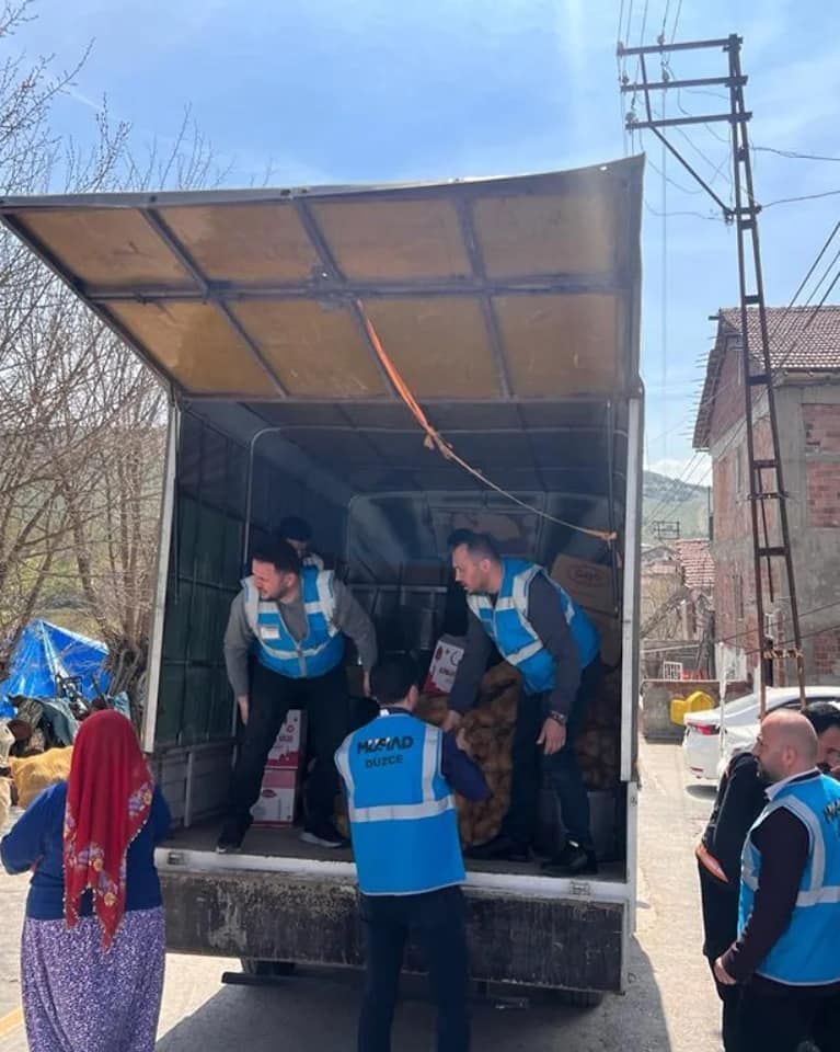Hayata Destek Oluyoruz  Projemiz kapsamında 6. Şubatta depremi yaşayan Malatya ilimize ziyarette bulunduk