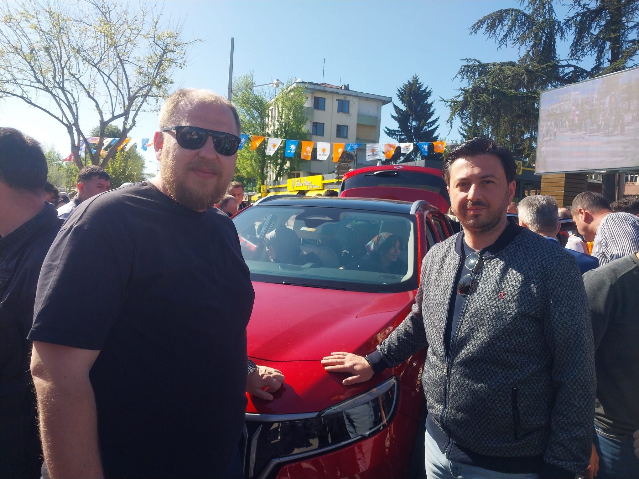 Türkiyenin otomobili TOGG Düzce Belediyemiz tarafından Millet Bahçesinde Düzce Halkımıza tanıtıldı.