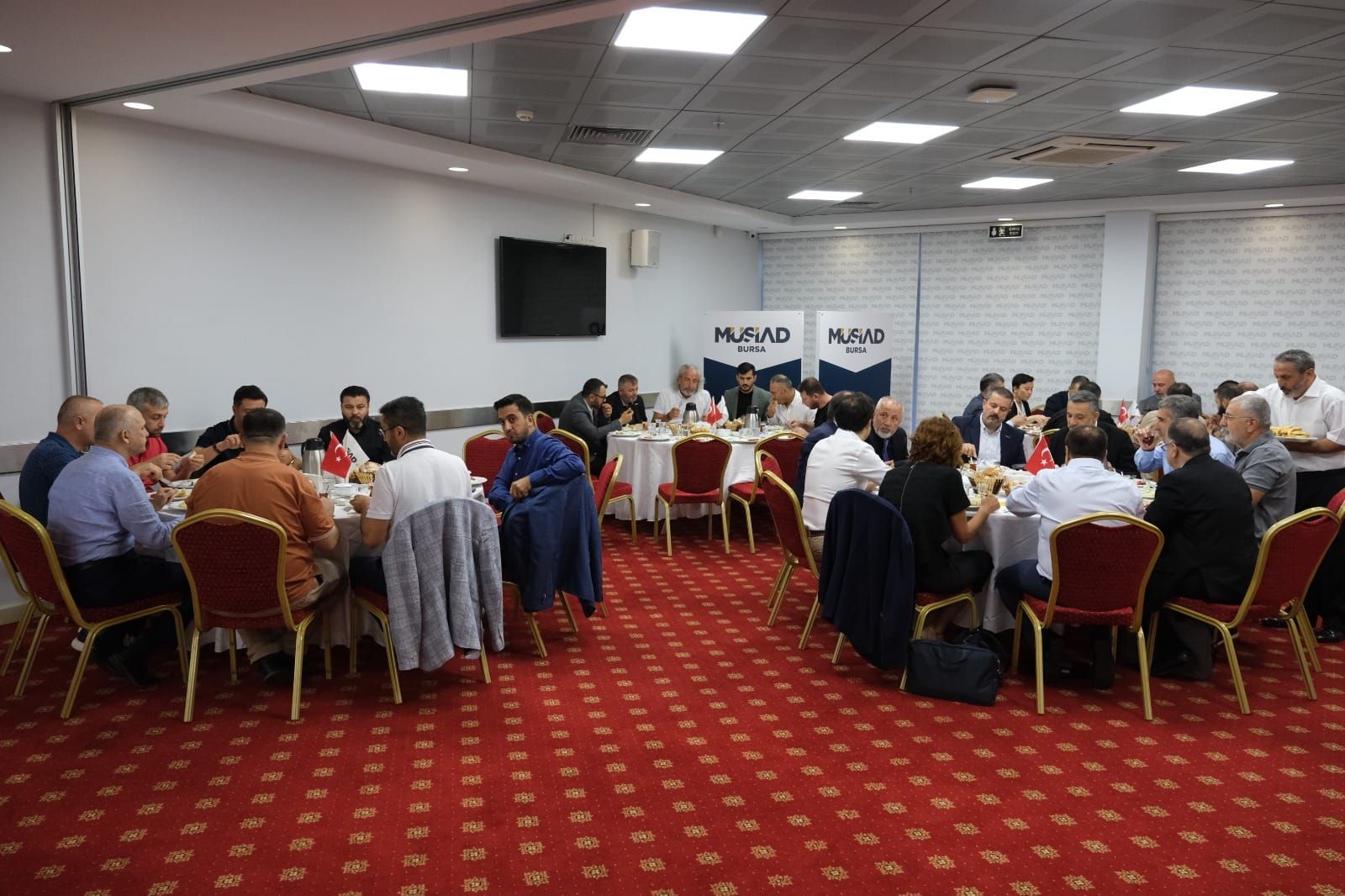MÜSİAD Bursa Şubemizin düzenlediği Gıda Tarım Hayvancılık Sektör Kurulu İstişare Toplantısına Katılım Sağladık