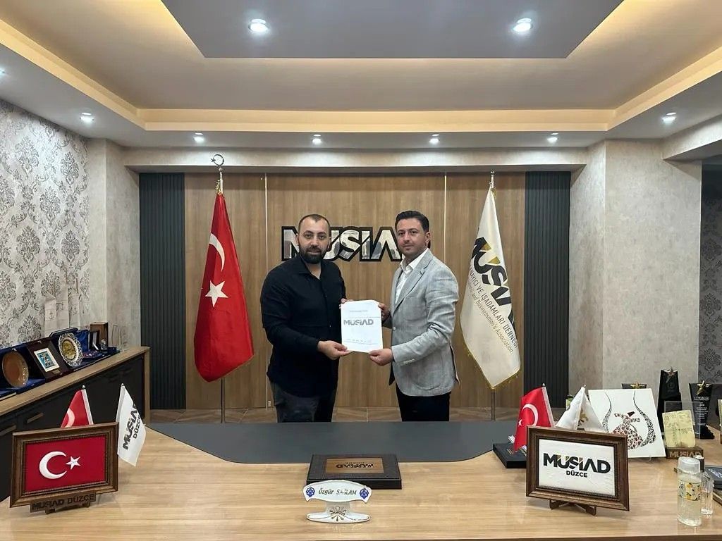Tamer Şimşek Ticari Danışmanlık Limited Şirketi Sayın Tamer ŞİMŞEK 'in üyeliği kendisine ve derneğimize hayırlı olsun.