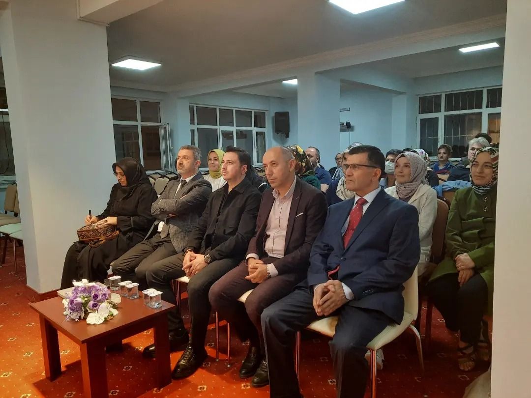 TİCARET ve İLETİŞİM Konulu seminere katılım sağladık