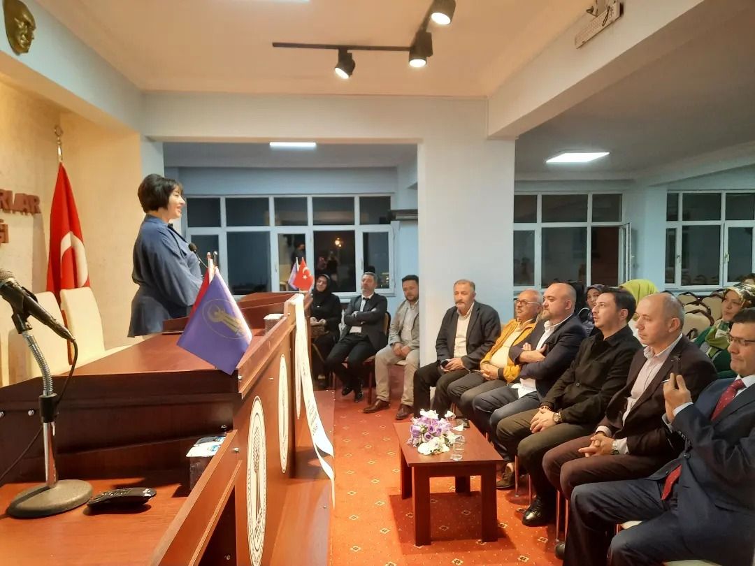 TİCARET ve İLETİŞİM Konulu seminere katılım sağladık