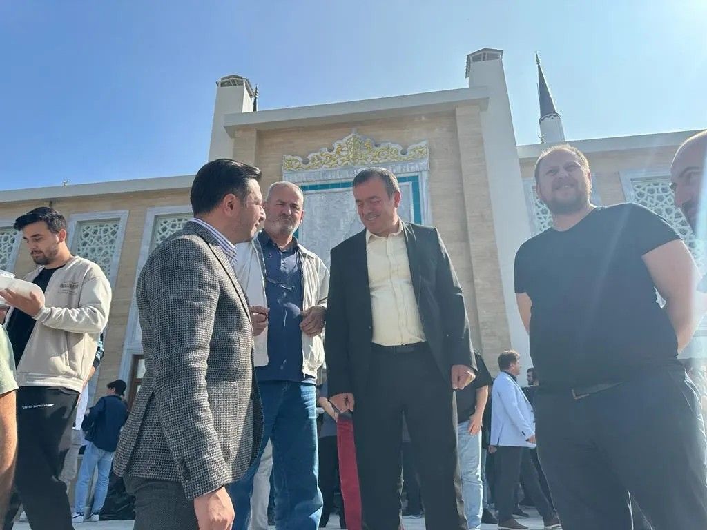  Düzce Üniversitesi İlahiyat Fakültesi Camii'nin  açılış törenine katılım sağladık