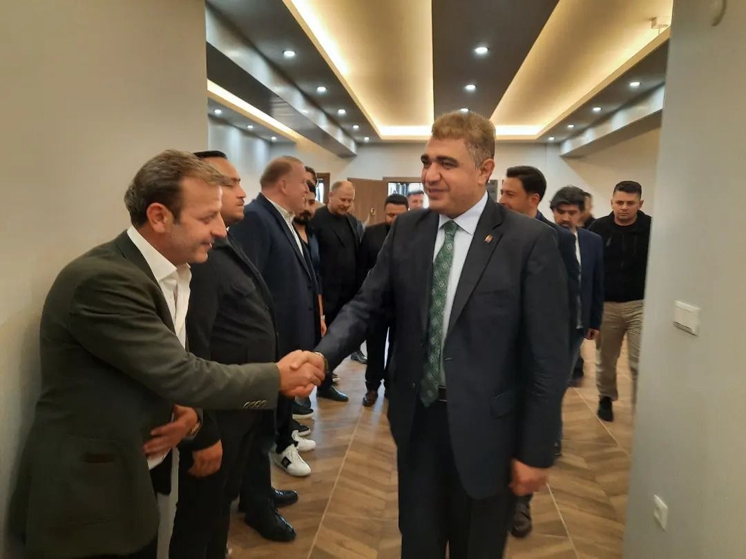 Düzce Valimiz Sayın Selçuk ASLAN derneğimize ziyartte bulundular.