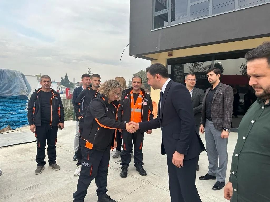 Bağımlılık ile Mücadele Arama Kurtarma ve Yardımlaşma Derneği Başkanı Sayın Nagehan YAVUZ ve Heyeti Derneğimize ziyarette bulundular