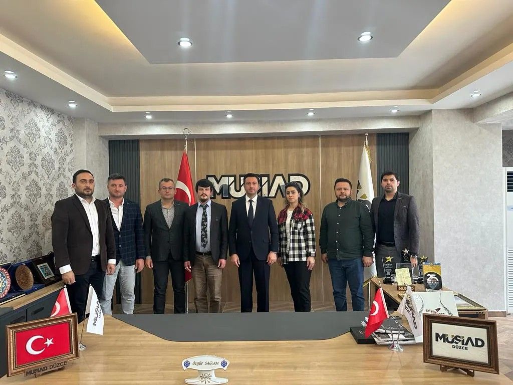 Çelebi İnternational Yazılım ve Danışmanlık Sayın Ayşe ÇELEBİ DEMİRCAN Hanım ve Mustafa İLHAN Bey derneğimize ziyarette bulundular