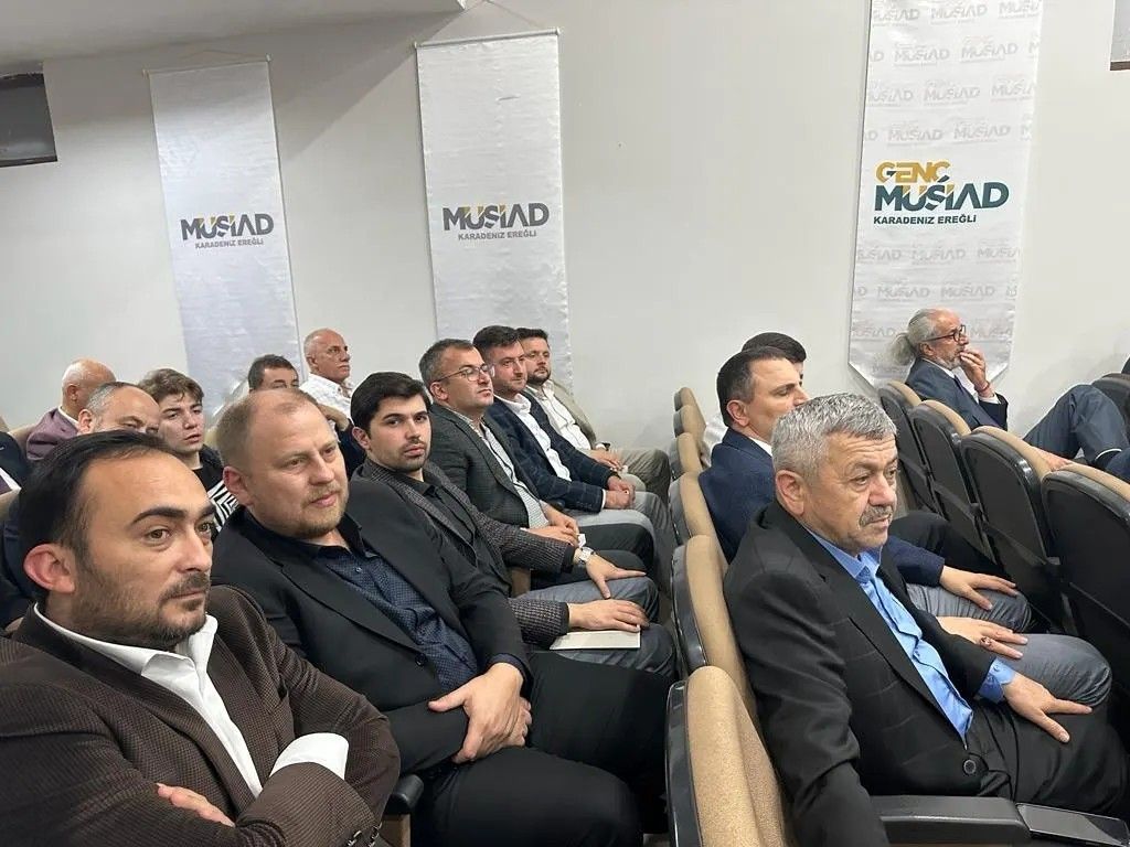  Türkiye Yüzyılı Ekonomik Gelişmeler ve Değerlendirmeler Konfaransını gerçekleştirdik